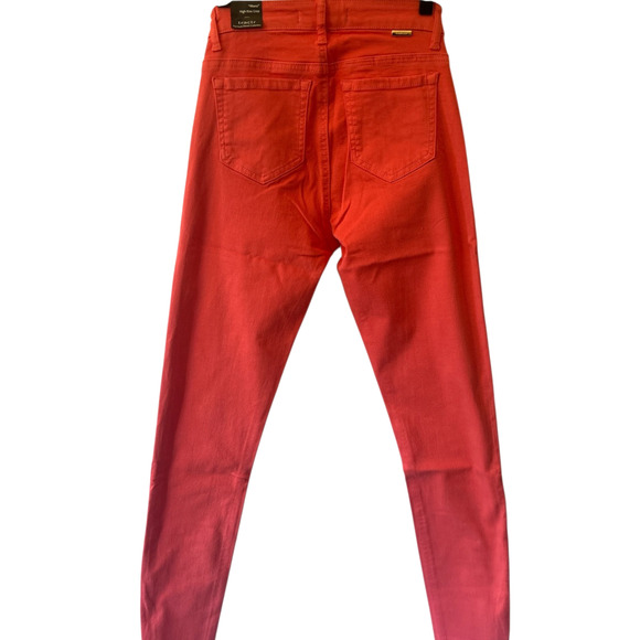 Tractr Women’s High Rise Burgundy Jeans Size 2 (26 Waist) NWT Stretch Denim - Picture 2 of 4